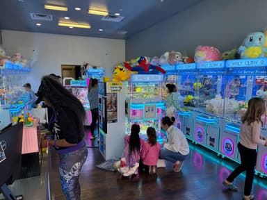 Wolf Claw Arcade, arcades