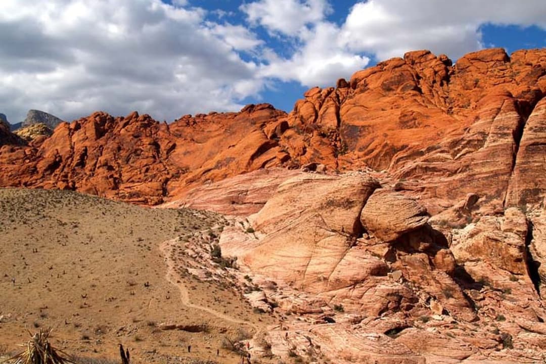 Calico Tanks Trail, hiking in Las Vegas