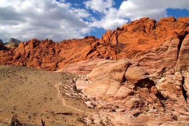 Calico Tanks Trail