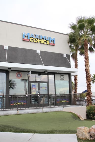 MaximuM Comics