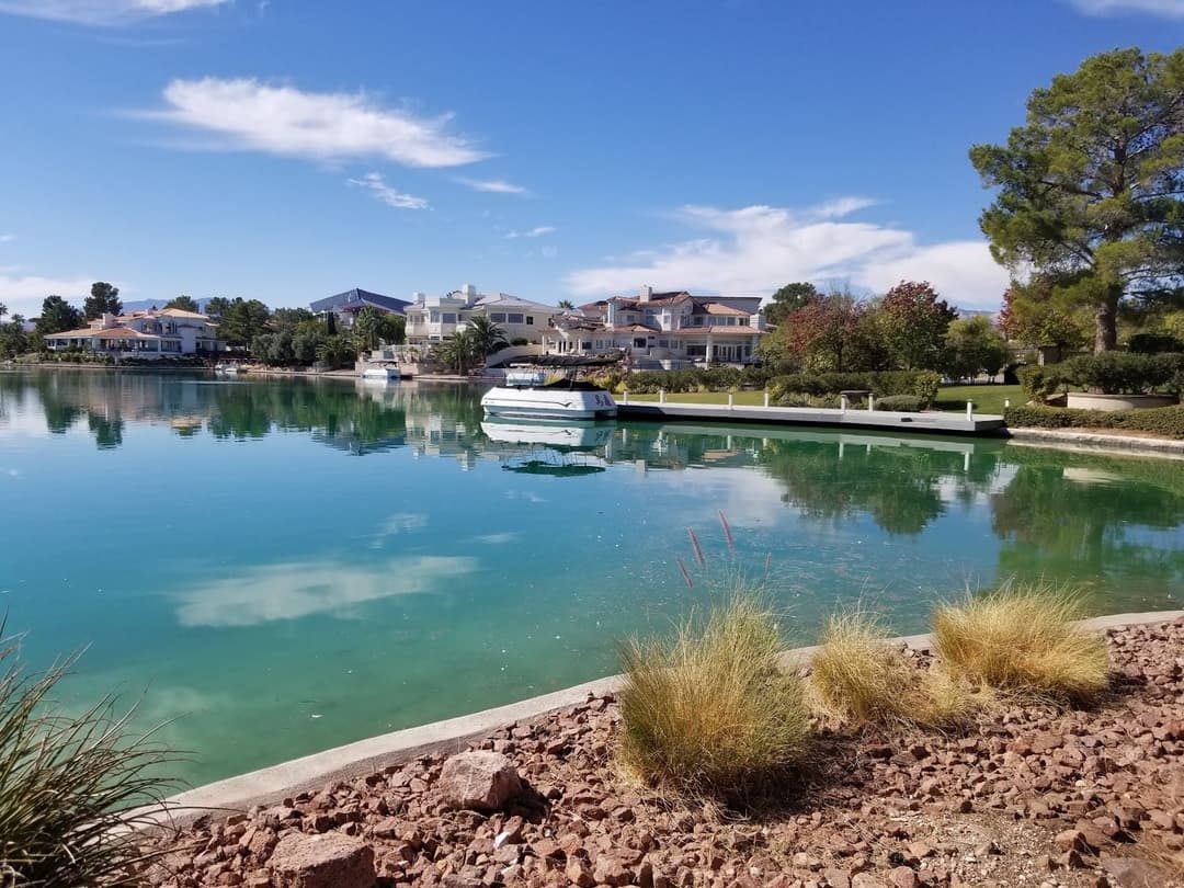 Lake Sahara North Park, hiking in Las Vegas