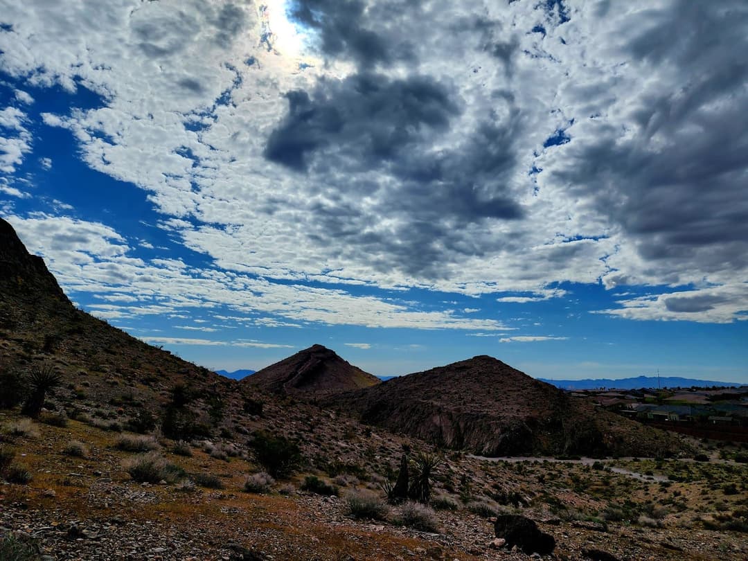 Cliff Shadows Open Desert Park, hiking in Las Vegas