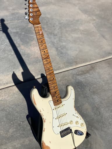 AMD Guitar Works And Electronics