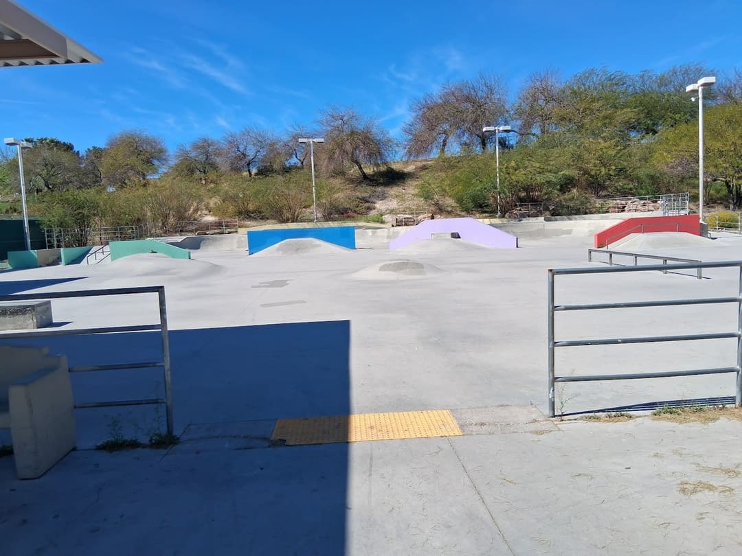 Betsy Rhodes skate park, skateboarding in Las Vegas